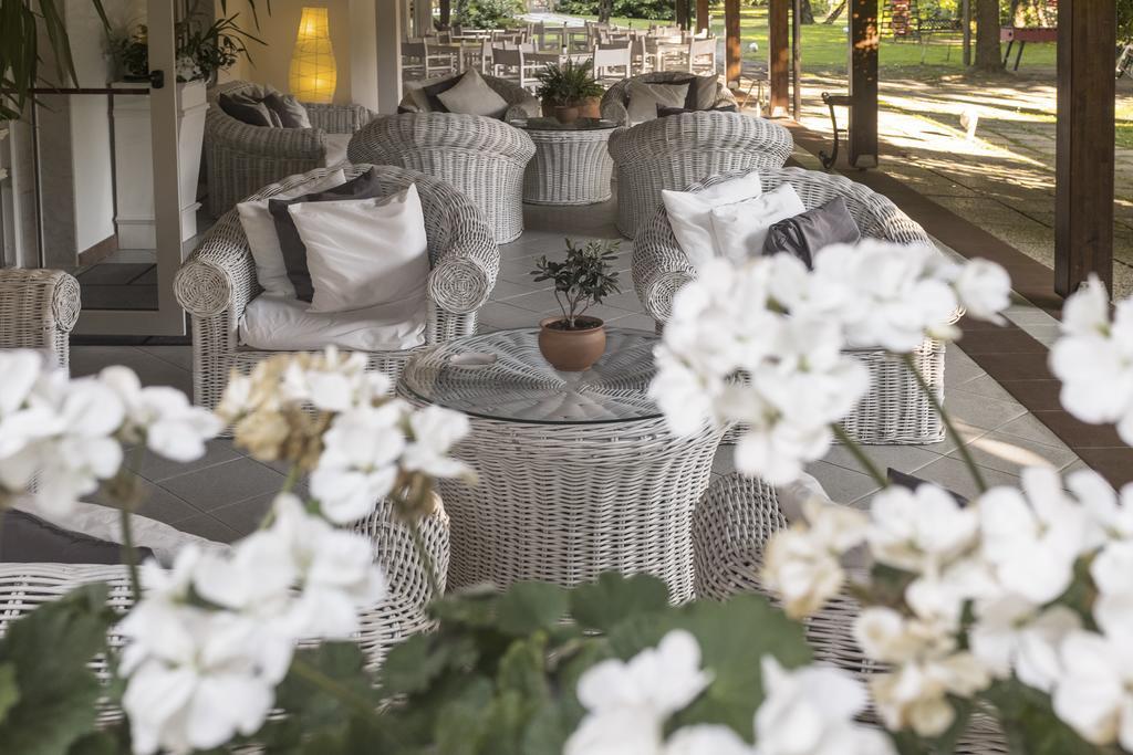 Hotel La Bussola Марина ди Маса Екстериор снимка