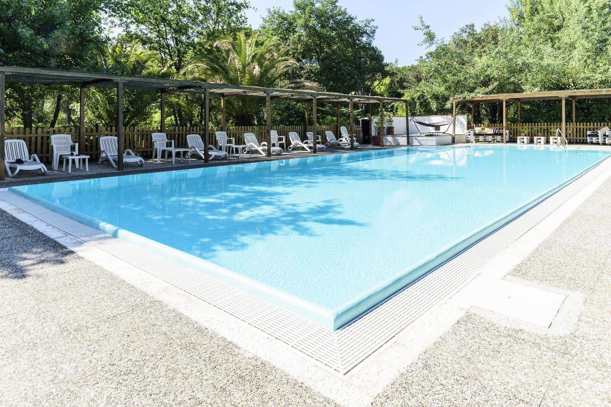Hotel La Bussola Марина ди Маса Екстериор снимка